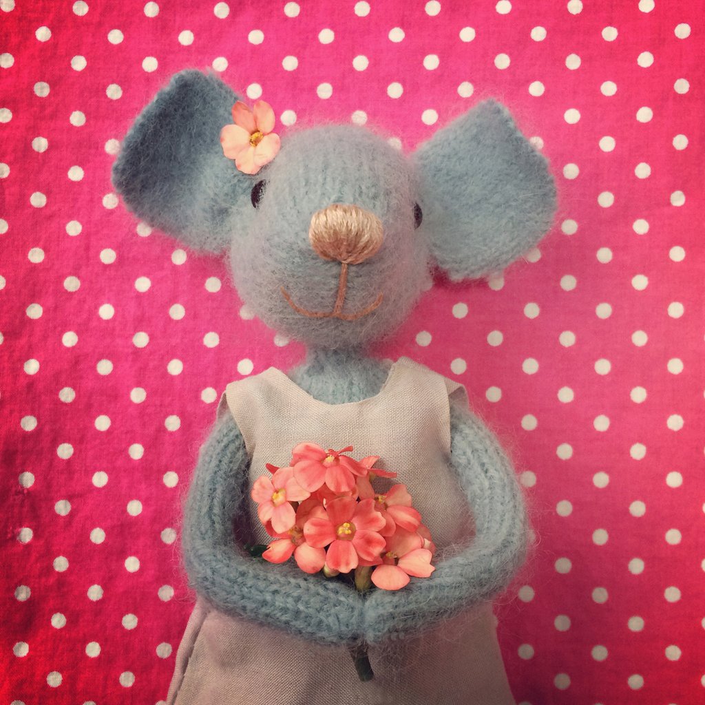 Pretty Mouse with Flowers Card